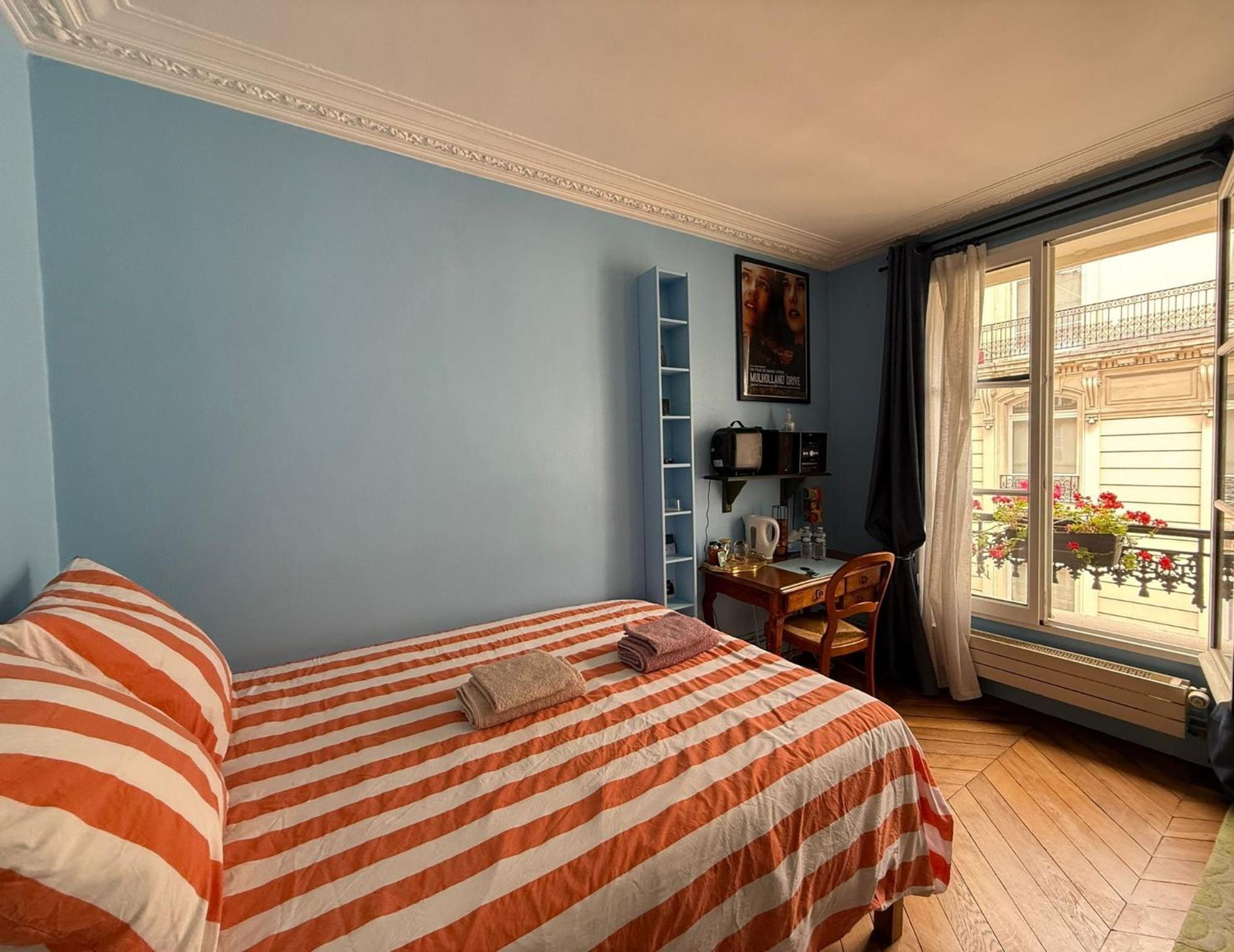 Bergere Opera Trevise - 2 Connecting Rooms With Private Bathroom And 1 Study Room - 35 M2 Paris Eksteriør billede